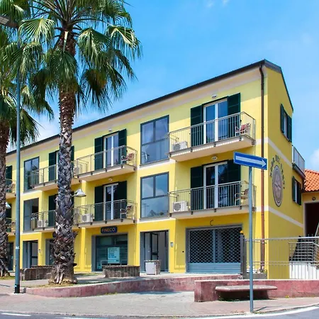 Levante Apartment *